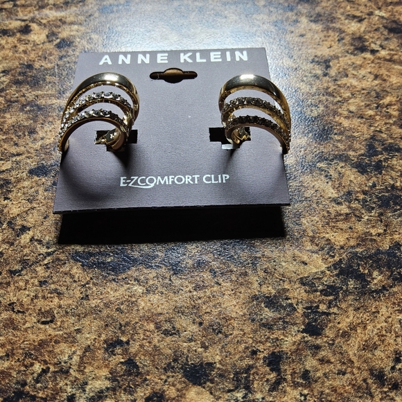 Anne Klein Clip on Earrings - Picture 2 of 6